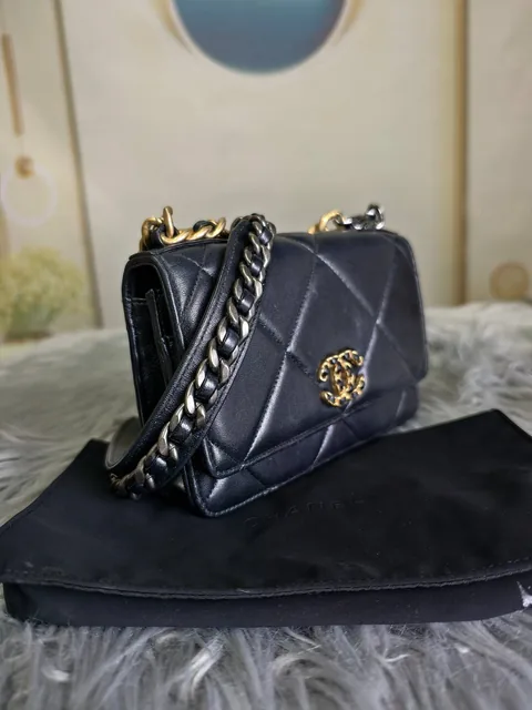 香奈儿 19 Bag WOC · 黑色羊皮菱格纹 细节图2
