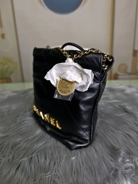香奈儿 22Bag 24A · 黑金亮面牛皮 迷你 细节图3