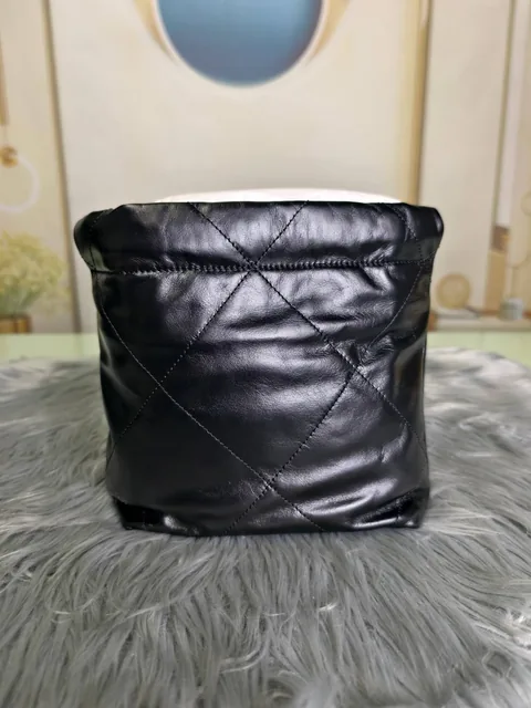 香奈儿 22Bag 24A · 黑金亮面牛皮 迷你 细节图5
