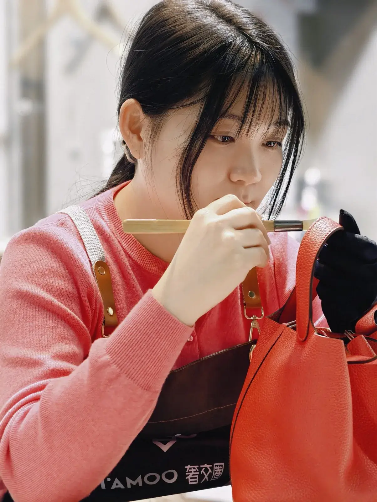 舒欣 · 奢品养护师